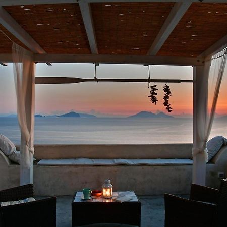 Mariangelica Hotel Ginostra Екстериор снимка