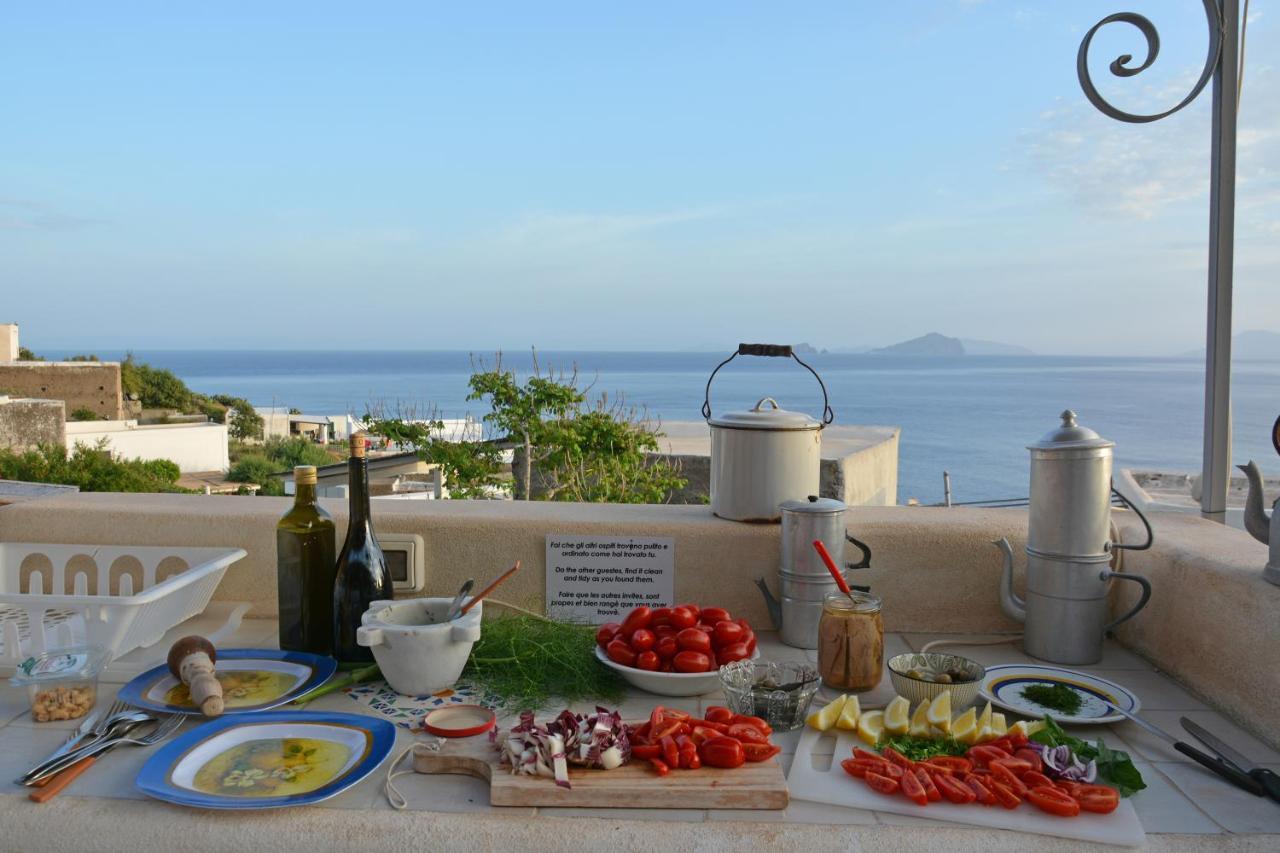 Mariangelica Hotel Ginostra Екстериор снимка