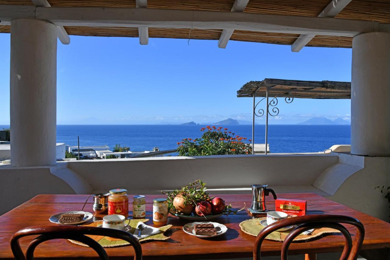 Mariangelica Hotel Ginostra Екстериор снимка