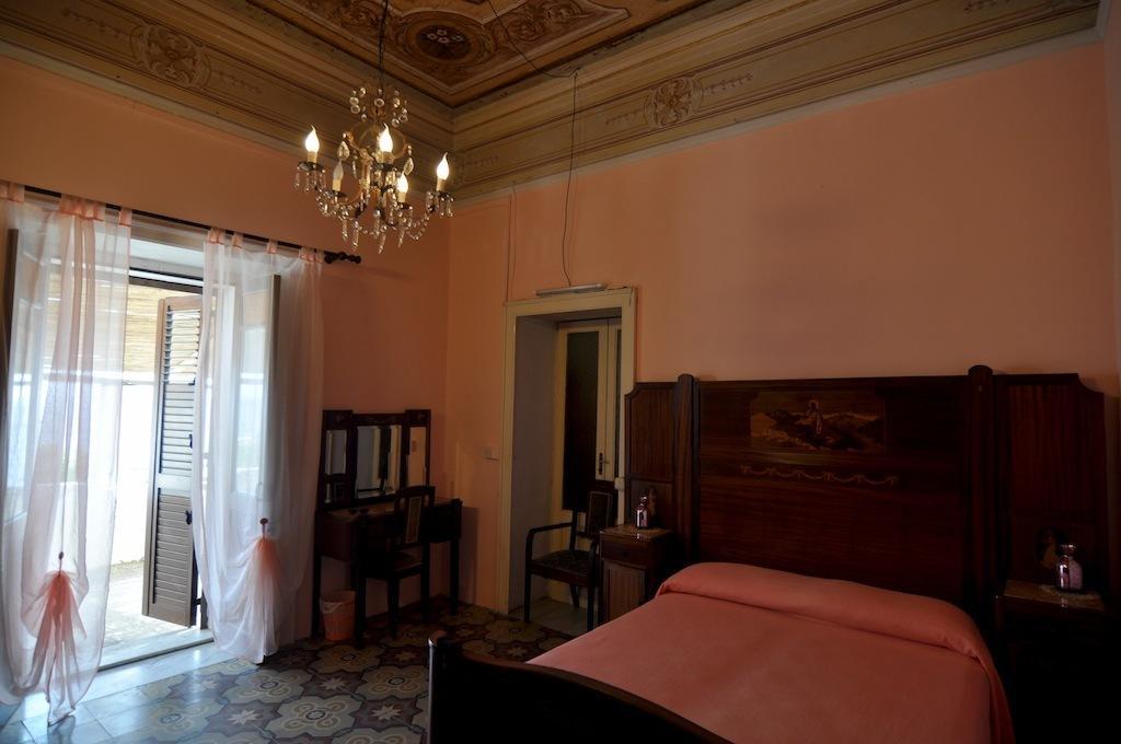 Mariangelica Hotel Ginostra Стая снимка