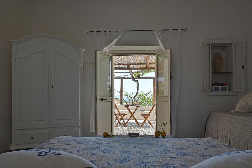 Mariangelica Hotel Ginostra Екстериор снимка