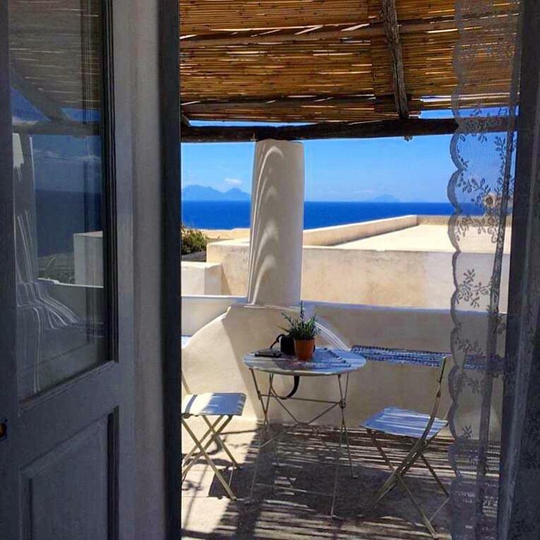 Mariangelica Hotel Ginostra Екстериор снимка