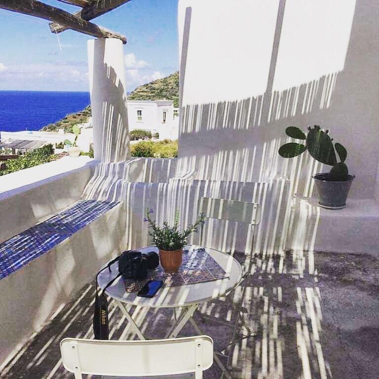 Mariangelica Hotel Ginostra Екстериор снимка